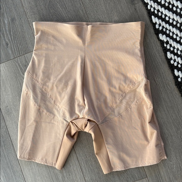 Honey Love Mesh Shapewear Shorts Pee Hole Tan Beige - Picture 5 of 5